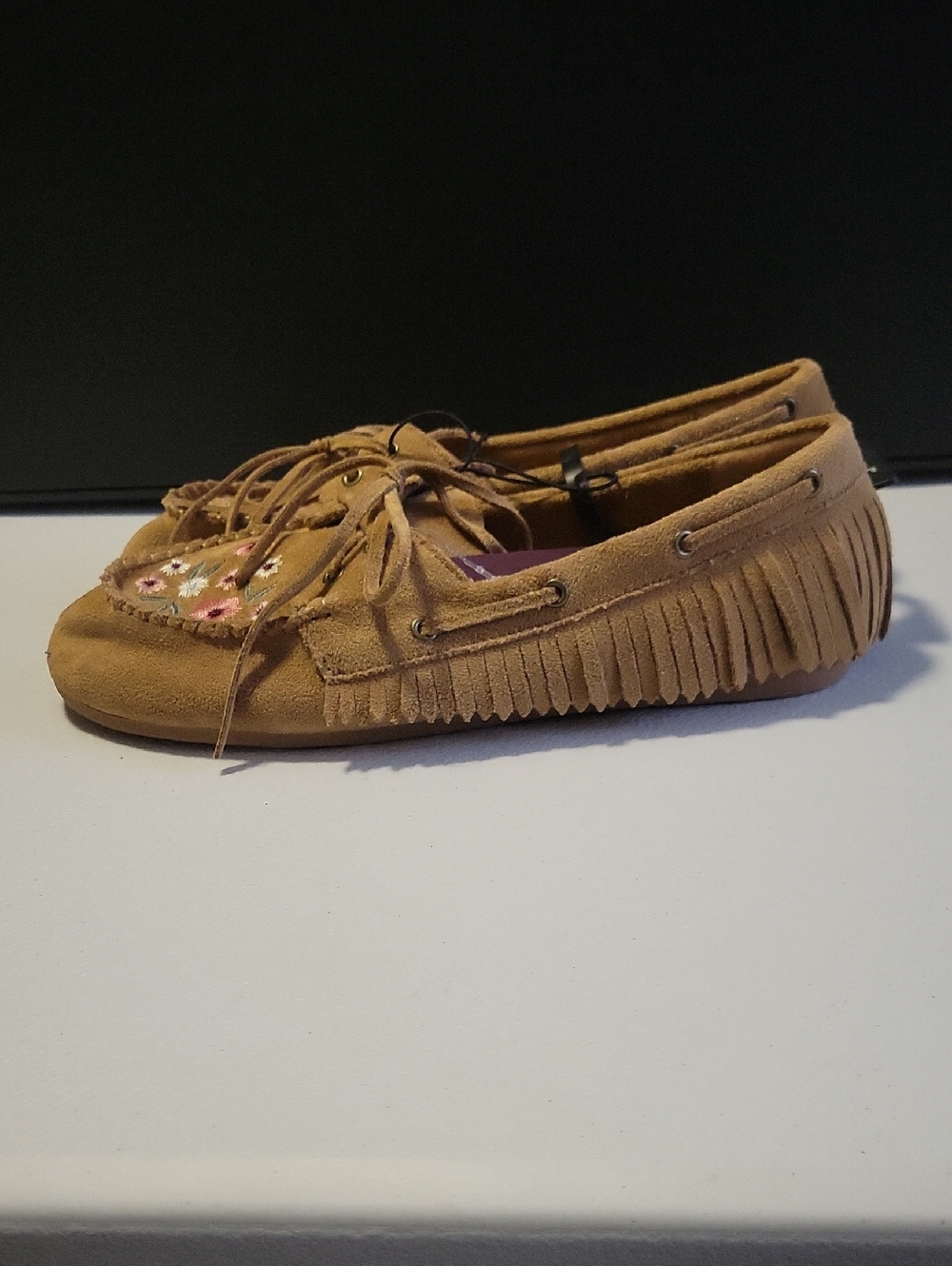Weekend Academy Girls Embroidered Floral Moccasin Shoes.    7 - Picture 3 of 5
